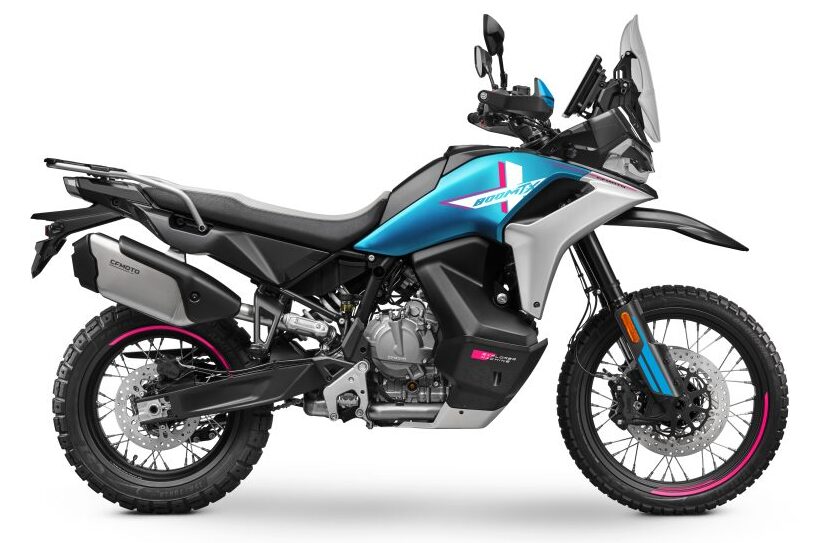 800MT-X_Zephyr-Blue_Tall-Seat_Right-1024x683