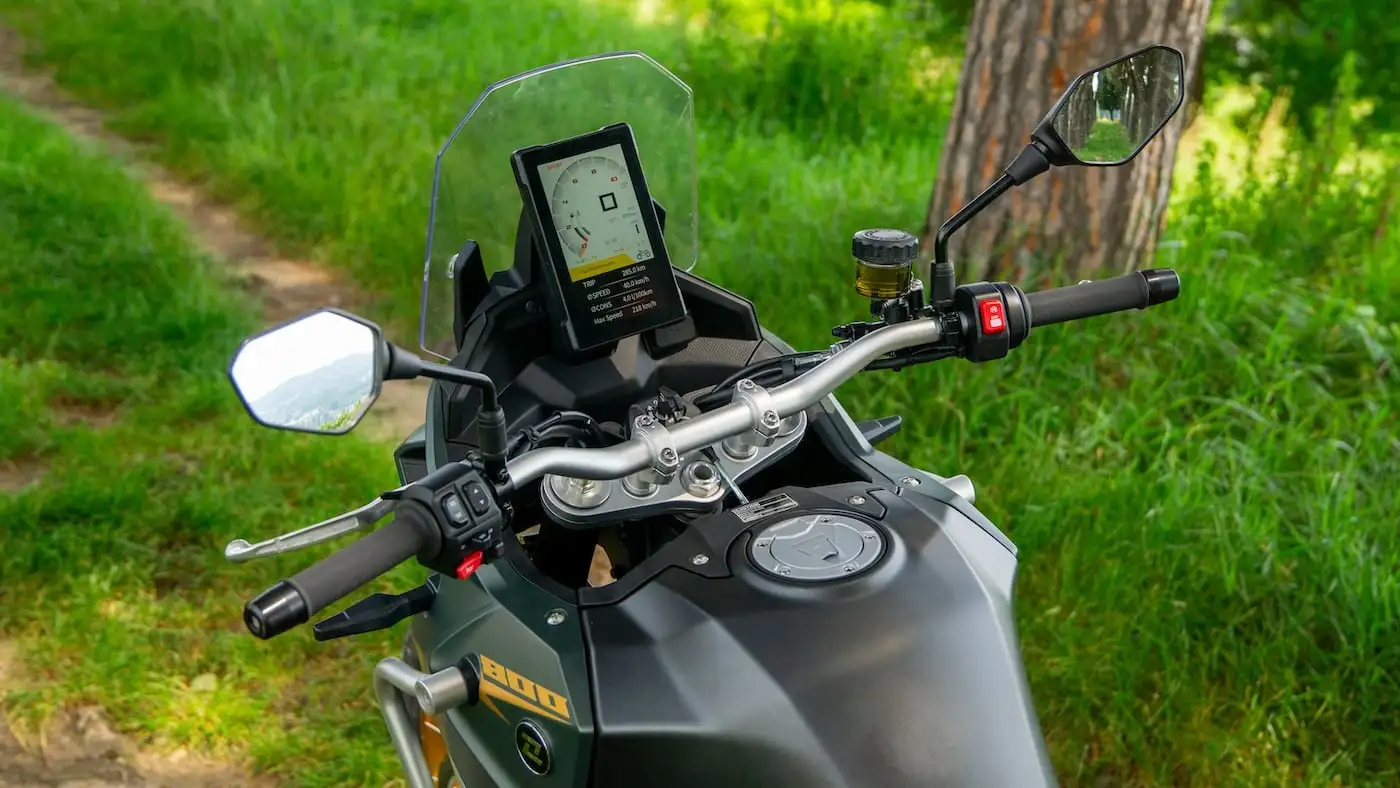 kove-800x-pro-manubrio-strumentazione